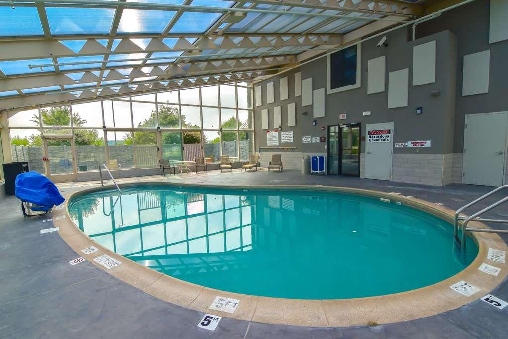 Best Western Plus Lafayette Hotel University Area Konforlar fotoğraf