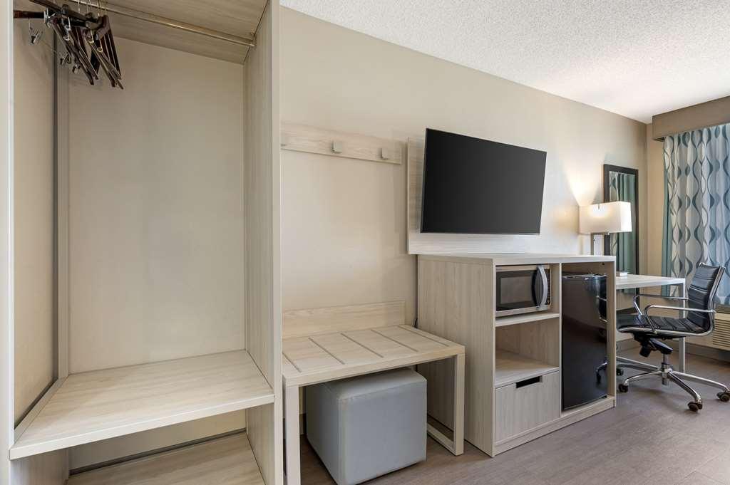 Best Western Plus Lafayette Hotel University Area Oda fotoğraf