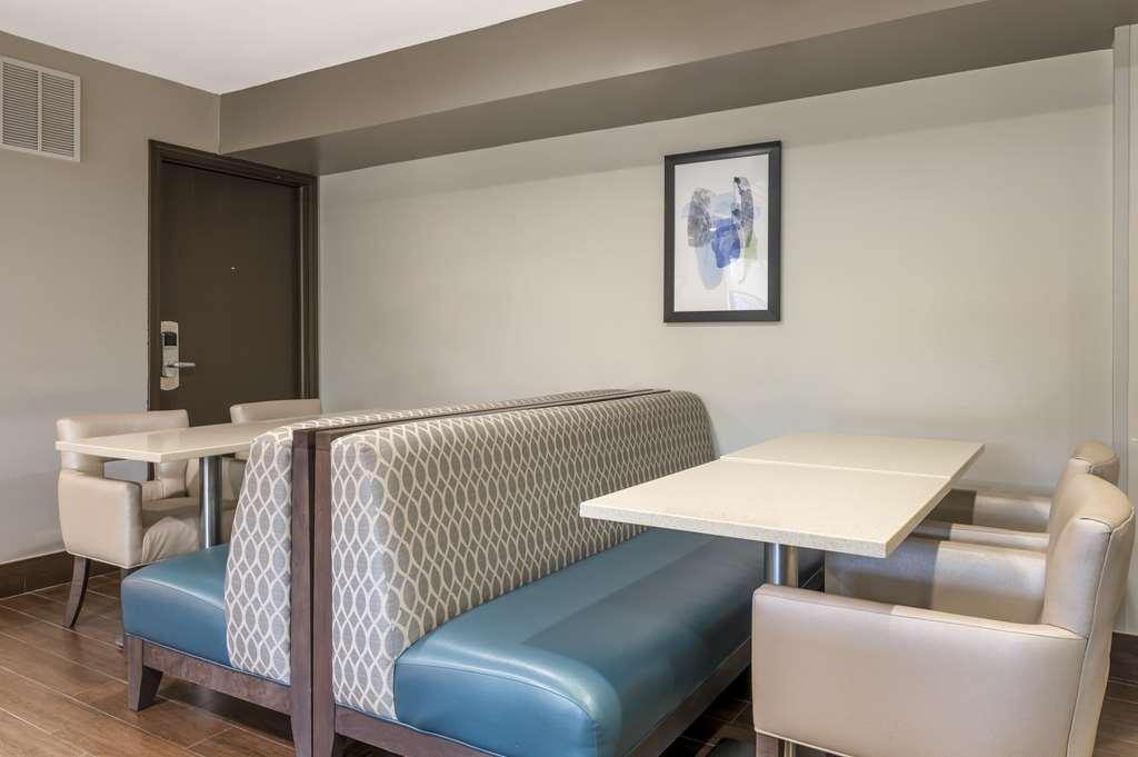 Best Western Plus Lafayette Hotel University Area Restoran fotoğraf